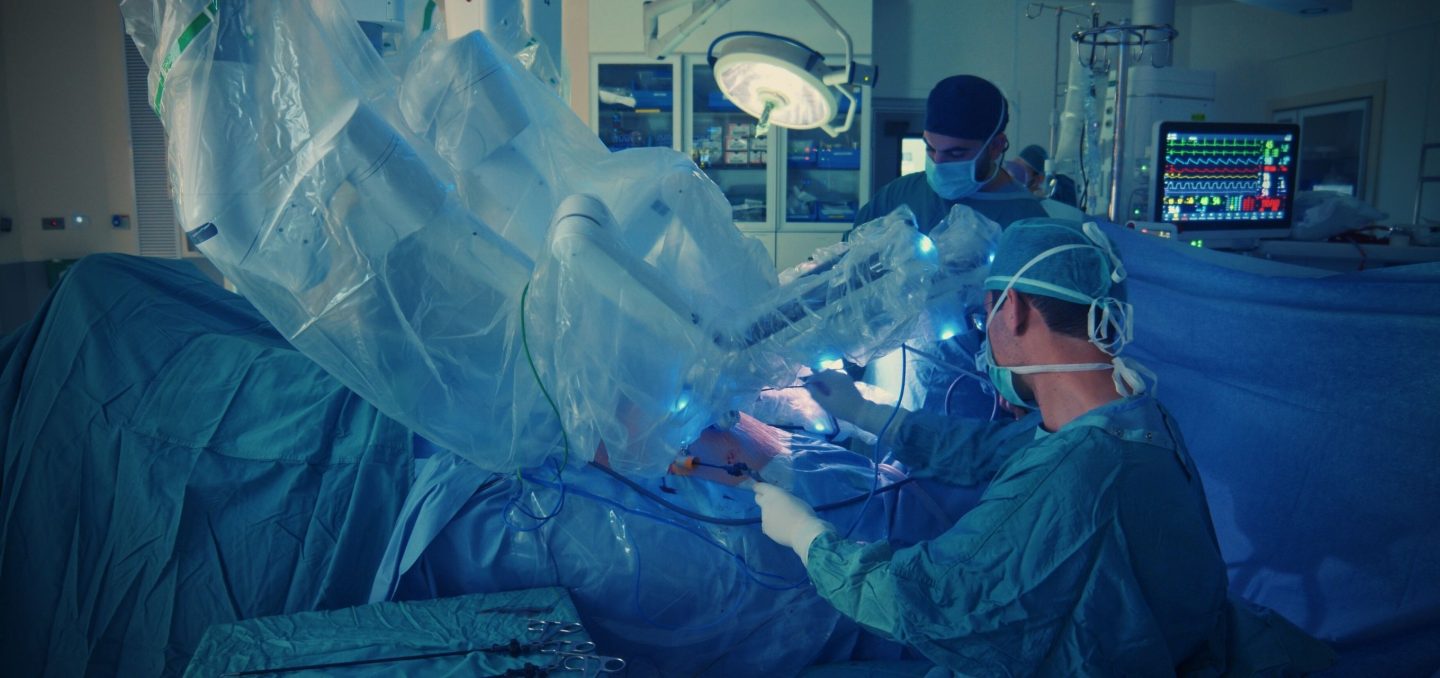 Innovativo intervento di chirurgia robotica all'Arnas Garibaldi di Catania